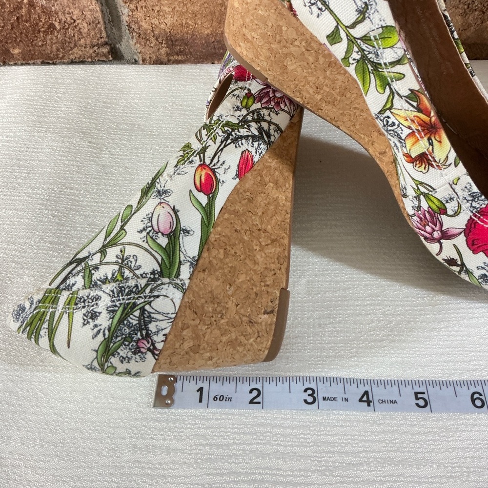 CLARKS “Burmese Art” Floral Peep-Toe Cork Wedge Sandals - Picture 11 of 13